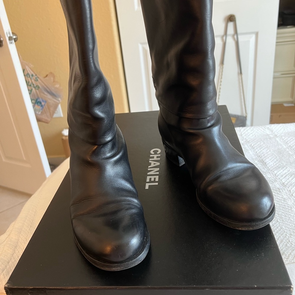 CHANEL Black Leather Mid-Calf Fold-Over Ankle Boots - Picture 11 of 13